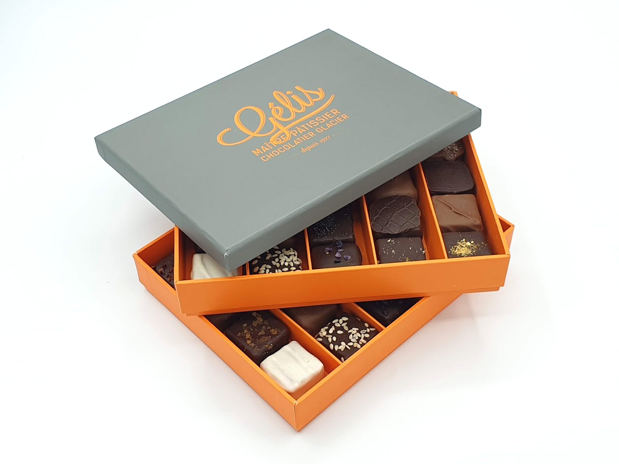 Assortiment Bonbons de Marque - 151 Confiseries de Référence dans une Boîte  Unique de Qualité - 14 types de Friandises Sweets - Classic Box by